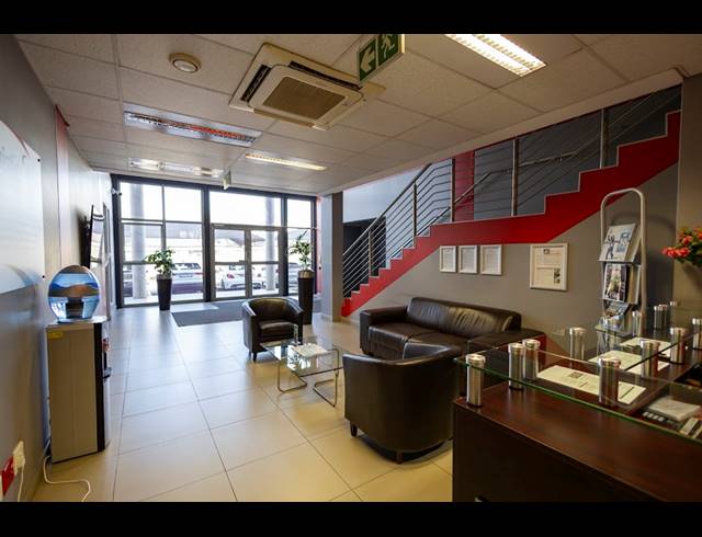 9,162M² WAREHOUSE TO LET IN WATERFALL
